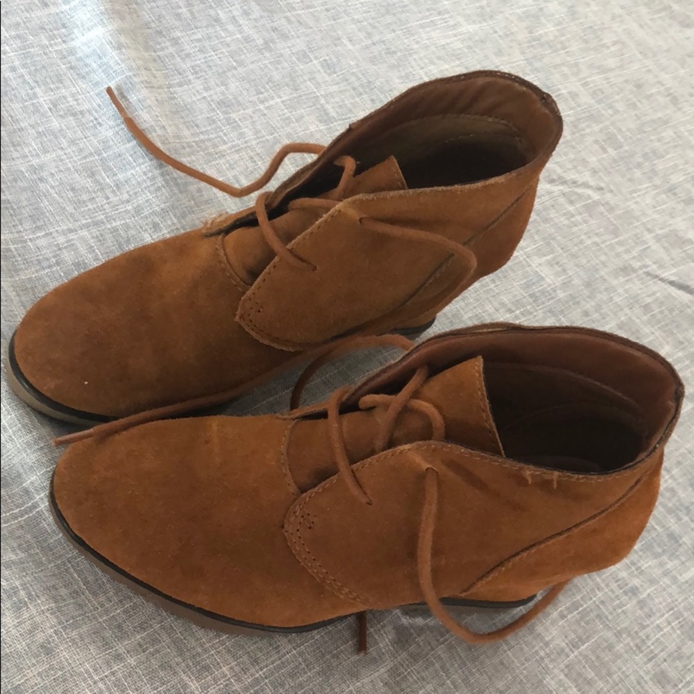 BROWN SUEDE WEDGE BOOTIES